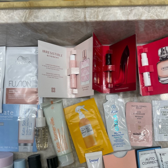 MULTIPLE BRAND NEW SKINCARE AND HAIRCARE ITEMS! NEVER USED BRAND NEW! - Picture 9 of 10